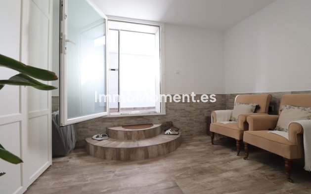 Wiederverkauf - Villa - Orihuela - Villamartin