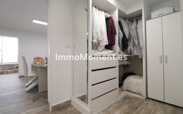 Wiederverkauf - Villa - Orihuela - Villamartin