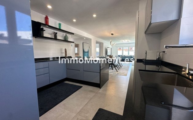 Wiederverkauf - Villa - Benalmadena - Benalmadena Centro