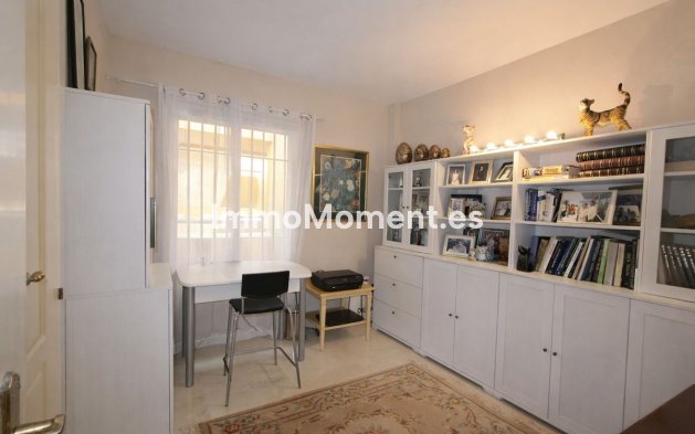 Reventa - Apartamento - Marbella - Elviria