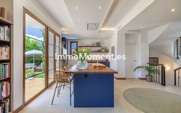 Wiederverkauf - Villa - Estepona  - Selwo