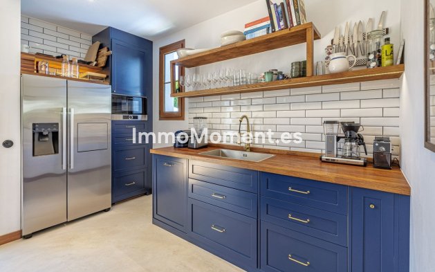 Wiederverkauf - Villa - Estepona  - Selwo