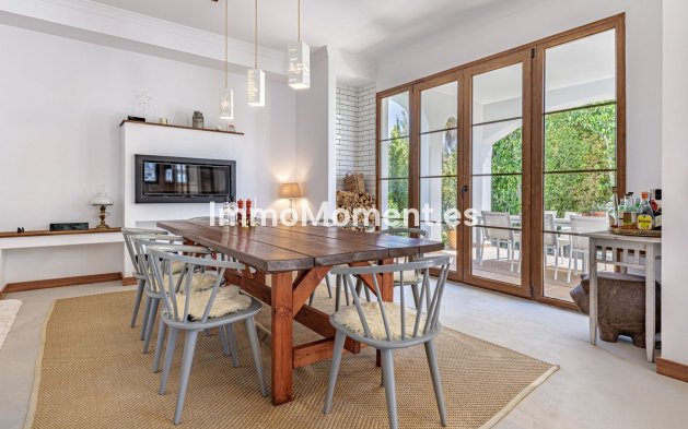 Wiederverkauf - Villa - Estepona  - Selwo