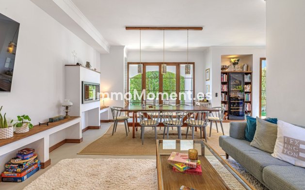 Wiederverkauf - Villa - Estepona  - Selwo