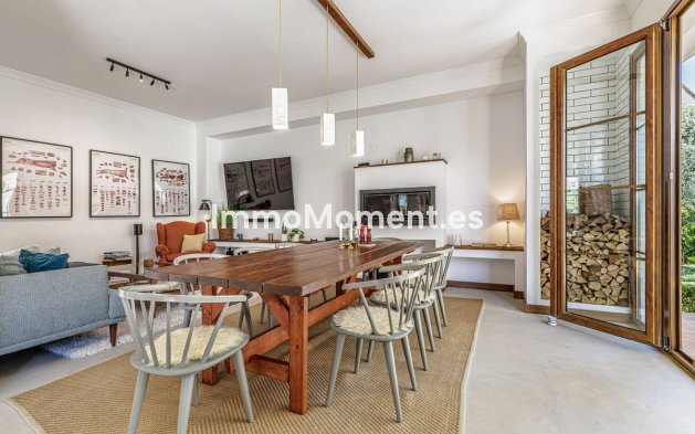 Wiederverkauf - Villa - Estepona  - Selwo