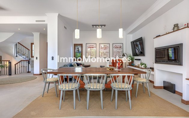 Wiederverkauf - Villa - Estepona  - Selwo