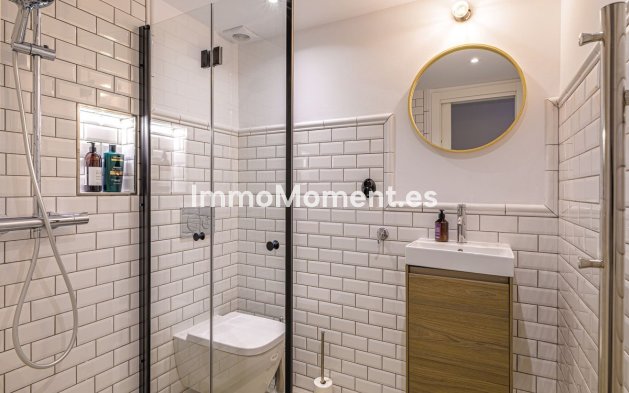 Wiederverkauf - Villa - Estepona  - Selwo