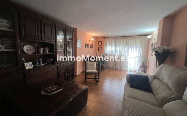 Bestaande woning - Villa - Estepona  - Estepona Centro