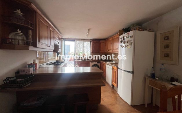 Bestaande woning - Villa - Estepona  - Estepona Centro