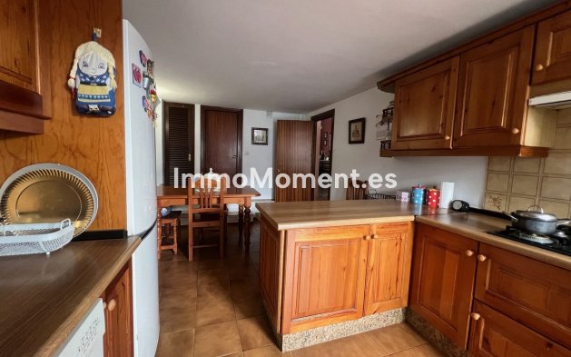 Bestaande woning - Villa - Estepona  - Estepona Centro
