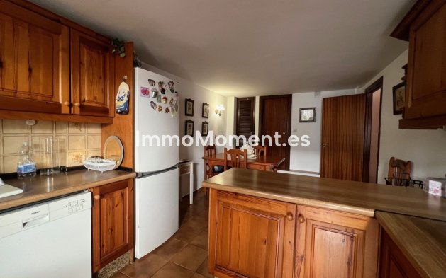 Bestaande woning - Villa - Estepona  - Estepona Centro