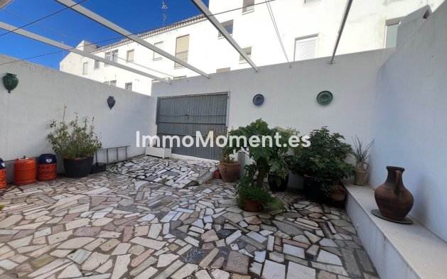 Bestaande woning - Villa - Estepona  - Estepona Centro