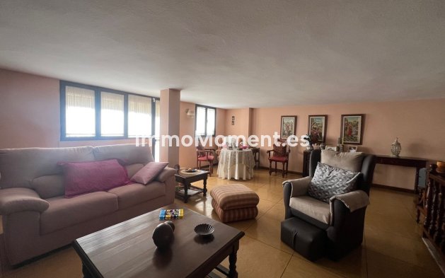 Bestaande woning - Villa - Estepona  - Estepona Centro