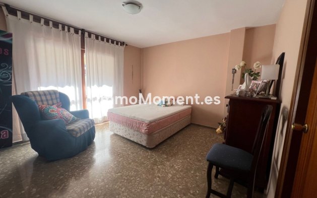 Bestaande woning - Villa - Estepona  - Estepona Centro