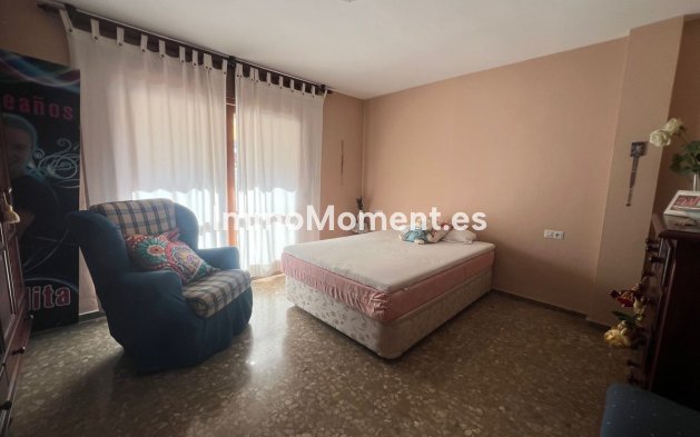 Bestaande woning - Villa - Estepona  - Estepona Centro