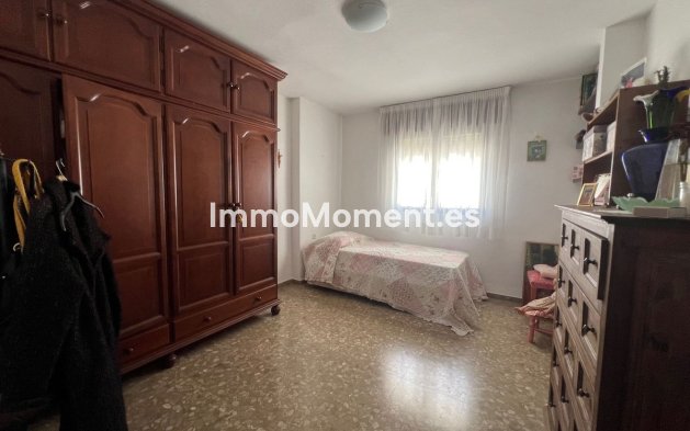 Bestaande woning - Villa - Estepona  - Estepona Centro