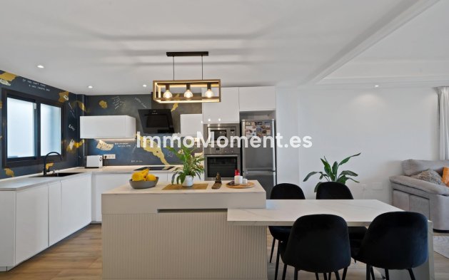 Resale - Apartment - Casares - Casares Centro