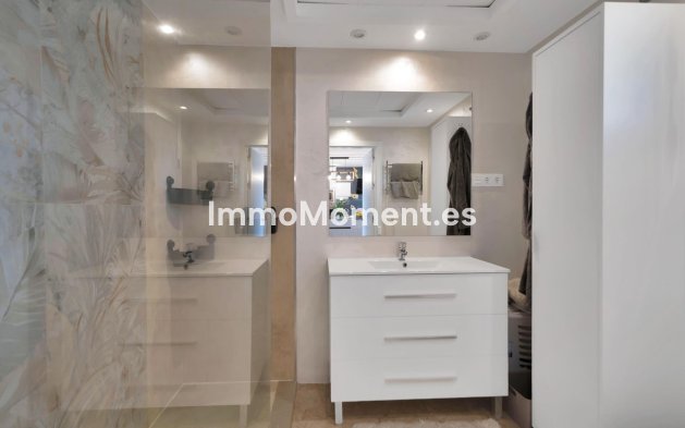 Resale - Apartment - Casares - Casares Centro