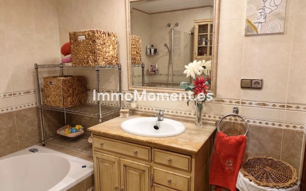 Bestaande woning - Appartement - Estepona  - Estepona Centro