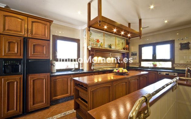 Reventa - Villa - Marbella - Nueva Andalucía