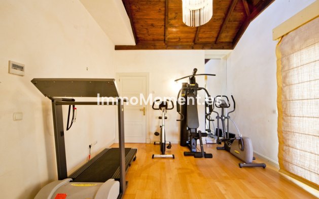 Reventa - Villa - Marbella - Nueva Andalucía