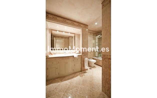 Reventa - Villa - Marbella - Nueva Andalucía