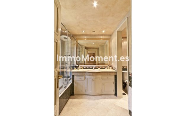 Reventa - Villa - Marbella - Nueva Andalucía