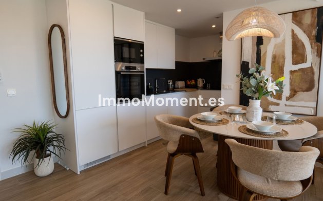 Resale - Apartment - Estepona - Estepona Centro