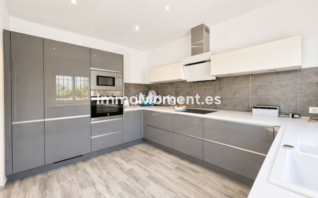 Resale - Villa - Mijas - Mijas Costa