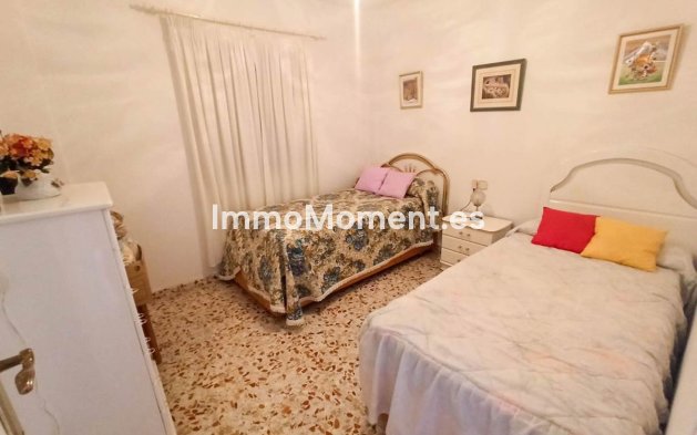 Resale - Country house - Estepona - Estepona Centro
