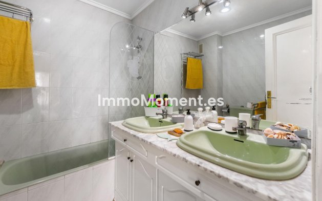 Resale - Apartment - Torrevieja - Torrevieja Centro