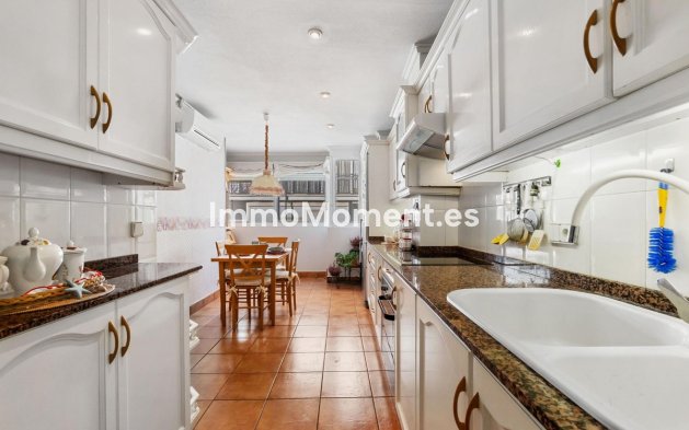 Resale - Apartment - Torrevieja - Torrevieja Centro