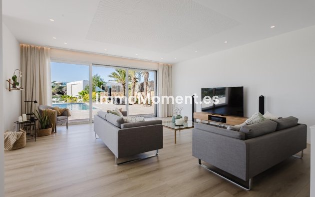 Reventa - Villa - Orihuela - Las Colinas Golf