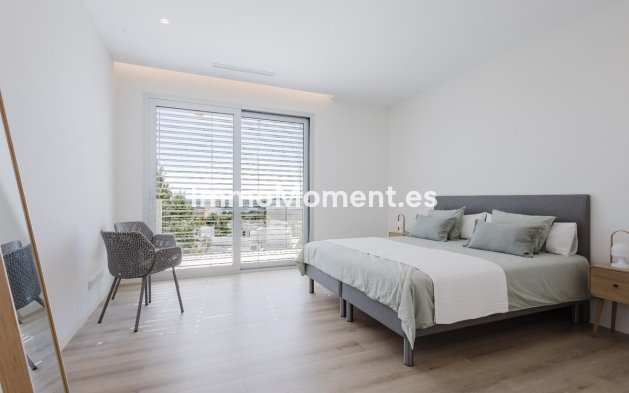 Reventa - Villa - Orihuela - Las Colinas Golf