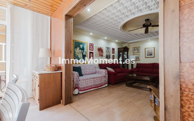 Resale - Apartment - Torrevieja - Torrevieja Centro