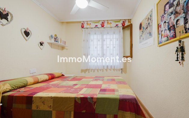 Resale - Apartment - Torrevieja - Torrevieja Centro
