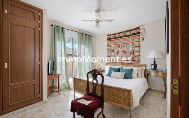 Bestaande woning - Geschakelde woning - Estepona  - Estepona Centro