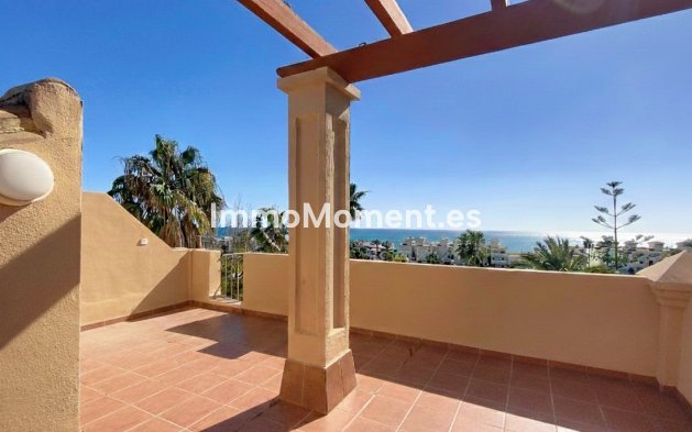 Bestaande woning - Geschakelde woning - Estepona  - Estepona Centro