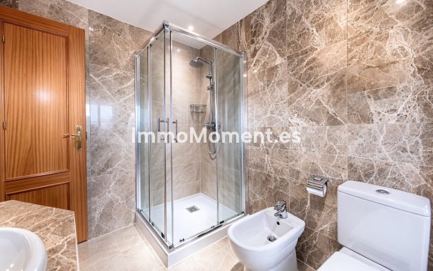 Revente - Maison mitoyenne - Estepona  - Estepona Centro