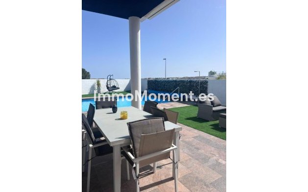Revente - Villa - Orihuela - Villamartin