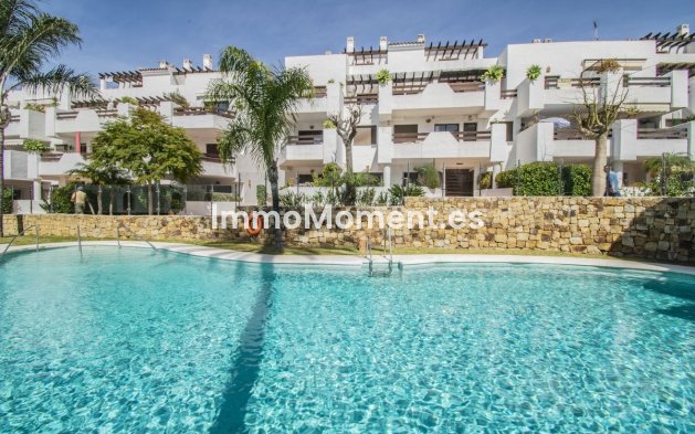 Resale - Apartment - Estepona - Costalita