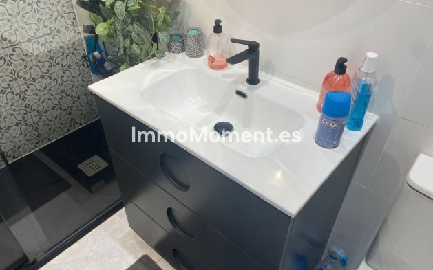 Resale - Villa - Torrevieja - La Mata