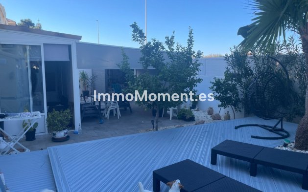 Resale - Villa - Torrevieja - La Mata