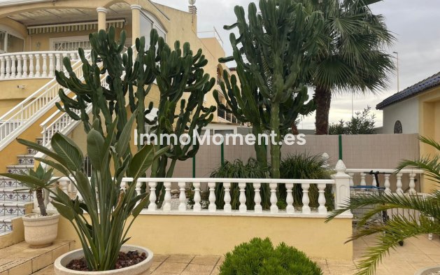Resale - Villa - Torrevieja - La Mata
