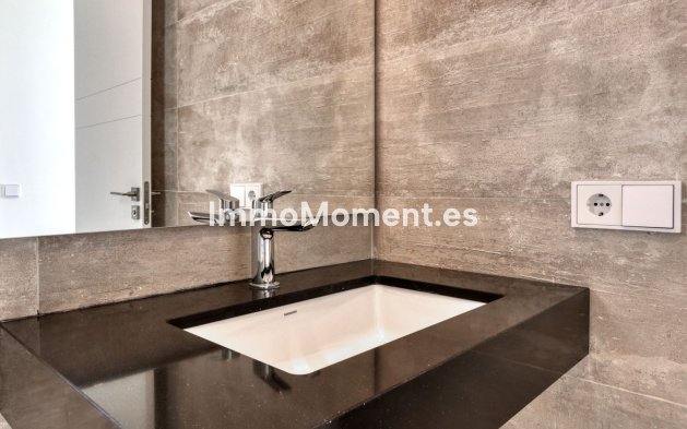 Resale - Apartment - Fuengirola - Higueron