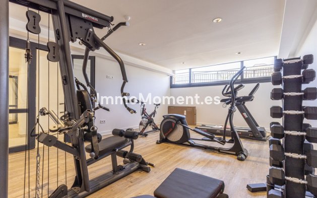 Resale - Apartment - Fuengirola - Higueron