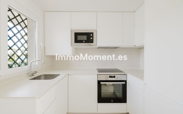 Resale - Apartment - Marbella - Artola