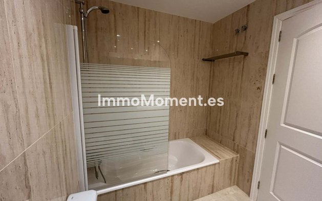 Resale - Apartment - Marbella - Elviria