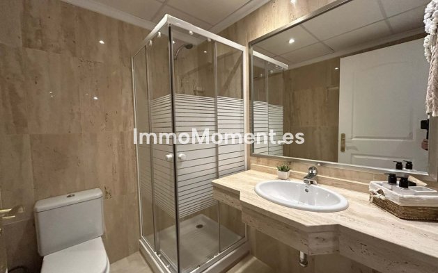 Resale - Apartment - Marbella - Elviria