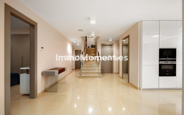 Resale - Apartment - Marbella - Marbella Centro